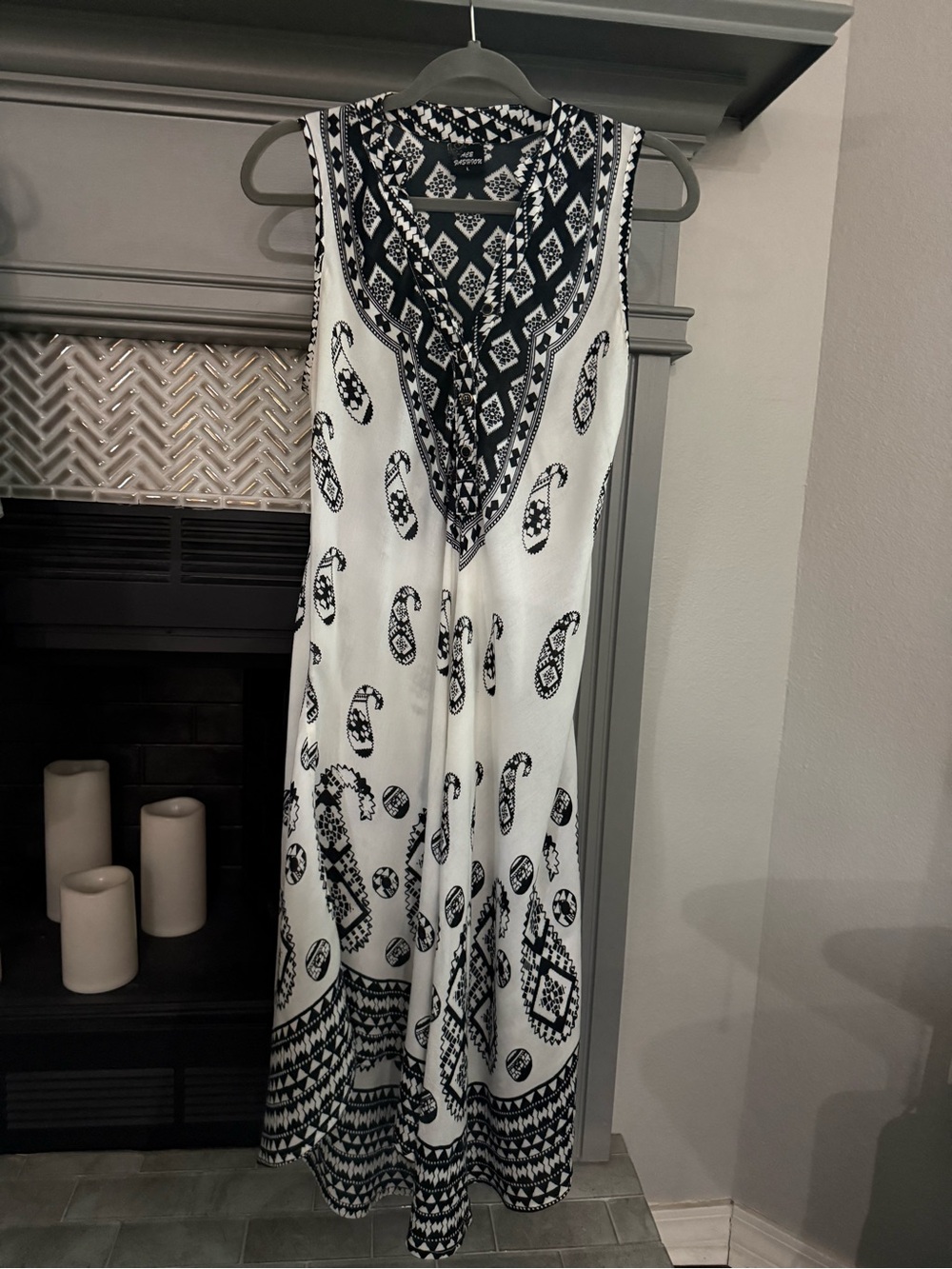 Black & White Paisley Sleeveless Midi/ Maxi Dress